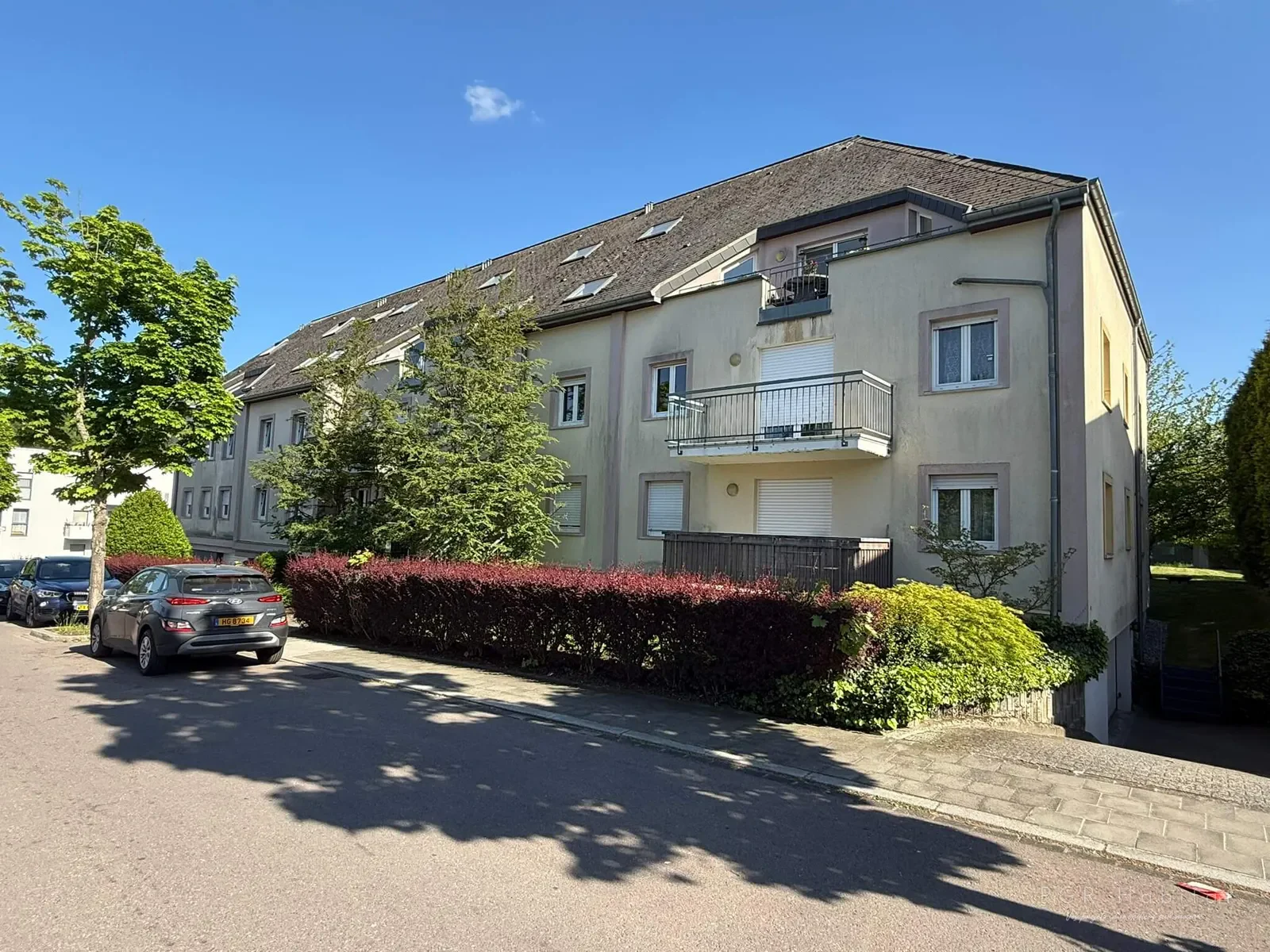 Rénovation des façades d’une résidence à Luxembourg — Luxembourg : vue 2 du chantier